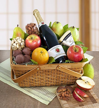 Distinctive Organic Fruit & Cheese Gift Basket