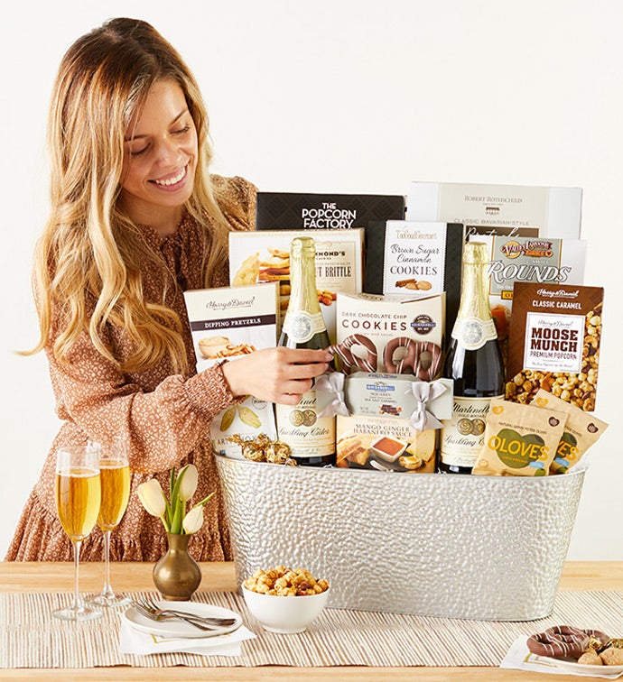 Taste of Distinction Gourmet Gift Basket