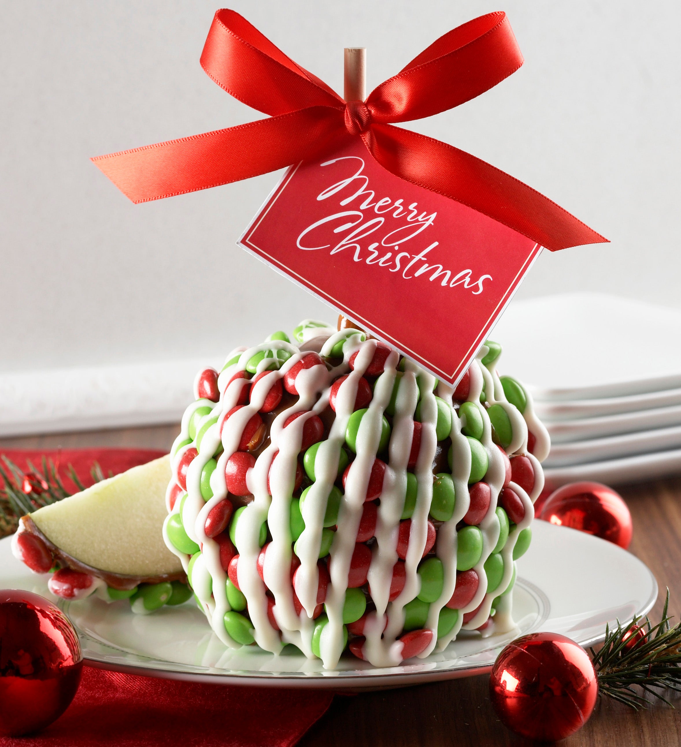 Christmas Caramel Apple with Chocolate Candies